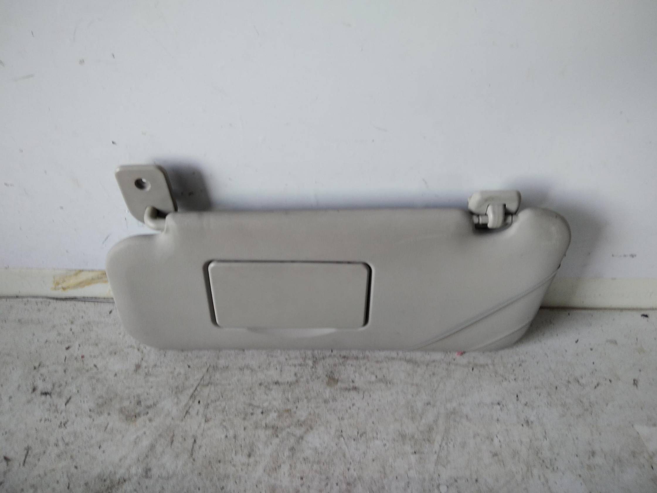 Aletta parasole parabrezza